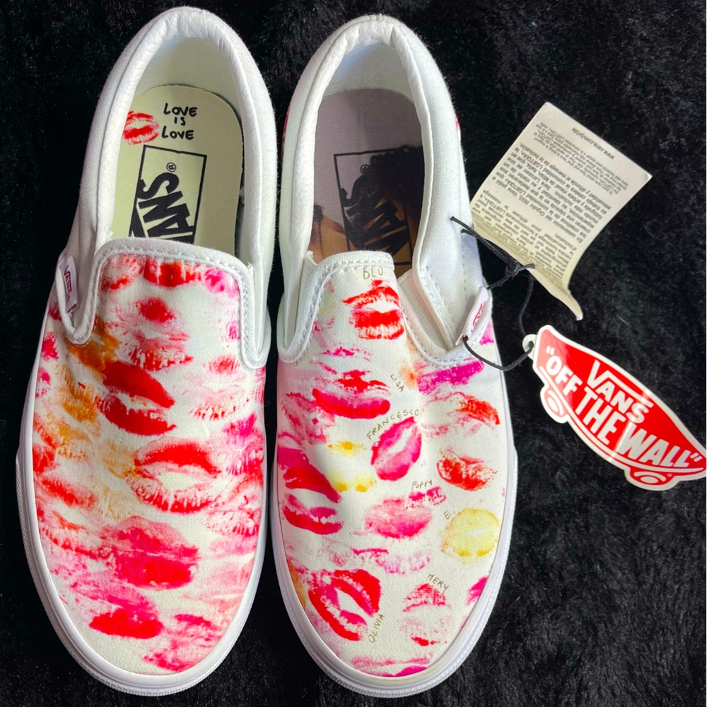 Vans Limited Edition Sara Loruss Otw Gallery Pride Sneakers. Men 3.5 Women 5